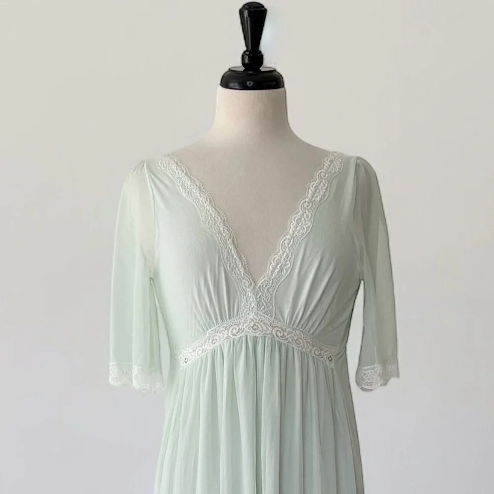 Vintage Haizi & Lan Chiffon Nightgown - Picture 2 of 6